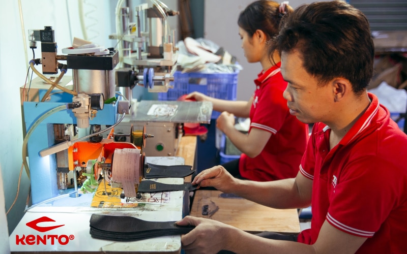 Những khó khăn ban đầu khi buôn bán giày dép Việt Nam xuất khẩu?