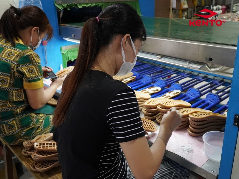 bán giày online cần bao nhiêu vốn bé trai