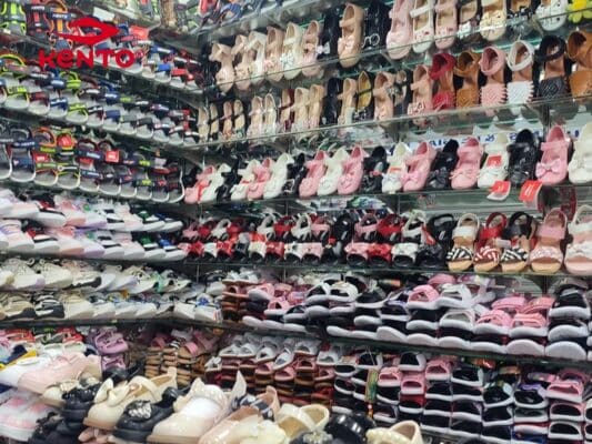 Cung cấp giày dép sỉ trẻ em