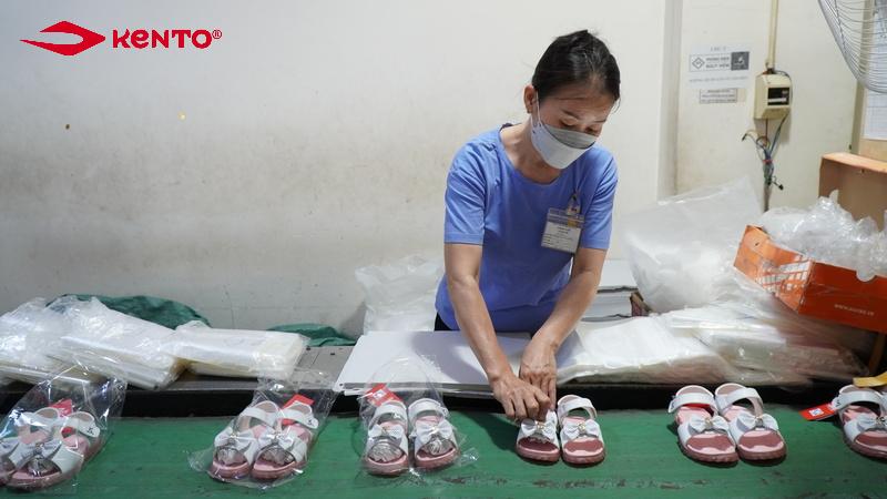 giày tập đi