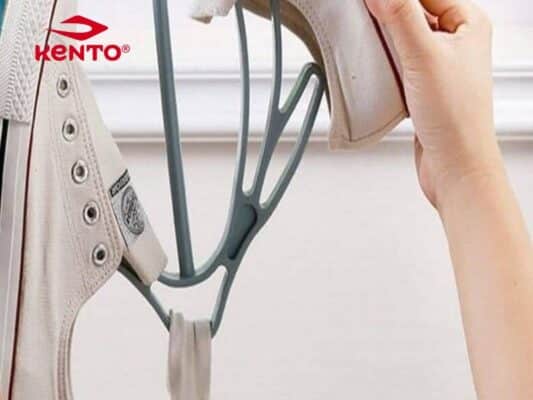 Mẹo làm sạch giày rọ cao su